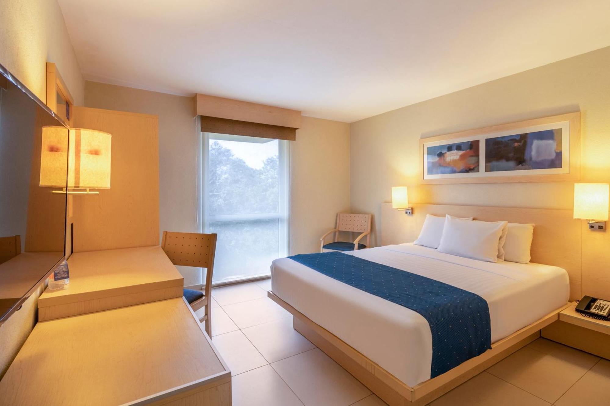 City Express By Marriott Плая дел Кармен Екстериор снимка