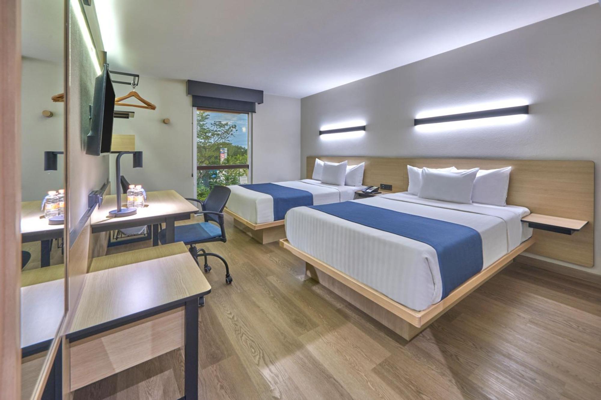 City Express By Marriott Плая дел Кармен Екстериор снимка